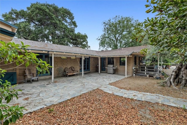 5729 Grandview Ave, Yorba Linda, CA 92886 - rear view of property with a patio