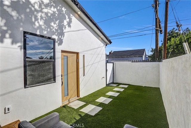 6904 Corbin Ave, Reseda, CA 91335 - view of yard