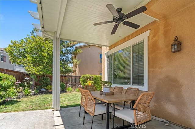 28549 Oakhurst Way, Temecula, CA 92591 - fenced backyard with a patio, a ceiling fan, and outdoor dining area