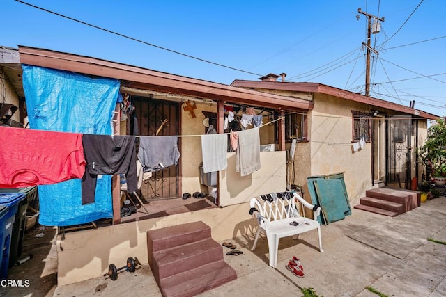 1156 S Alma Ave, Los Angeles, CA 90023 - view of patio / terrace