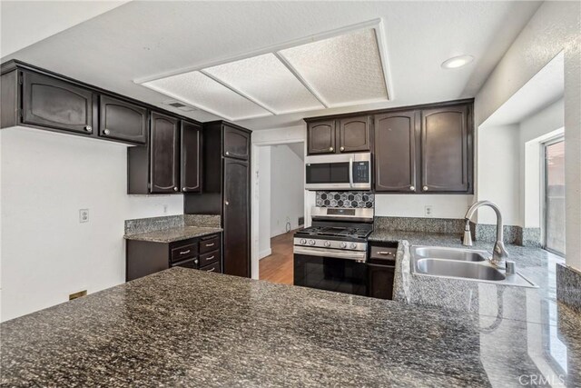 1030 Clover Ct, Hemet, CA 92545 - photo 20