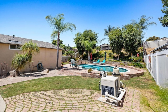 10048 Waynecrest Ln, Santee, CA 92071 - fenced backyard with a patio