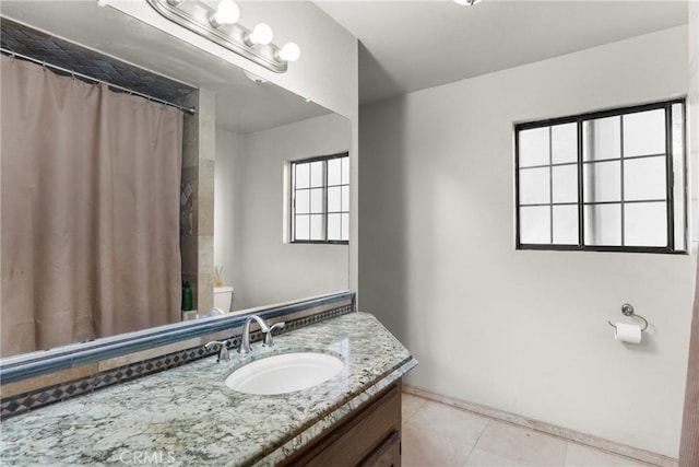 320 Casa Real Pl, Nipomo, CA 93444 - full bath featuring vanity, tile patterned flooring, and a shower with curtain
