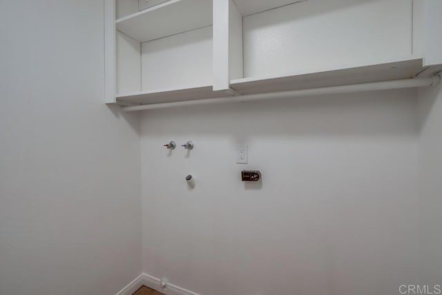 911 S Citrus Ave, Escondido, CA 92027 - laundry area with hookup for a gas dryer and hookup for a washing machine