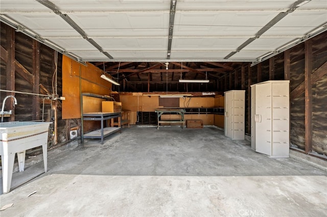 2871 Adriatic Ave, Long Beach, CA 90810 - view of garage