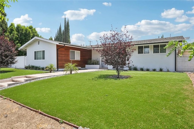 20042 Lassen St, Chatsworth, CA 91311 - ranch-style house with stucco siding