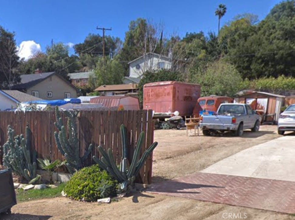 9243 Johnell Rd, Chatsworth, CA 91311