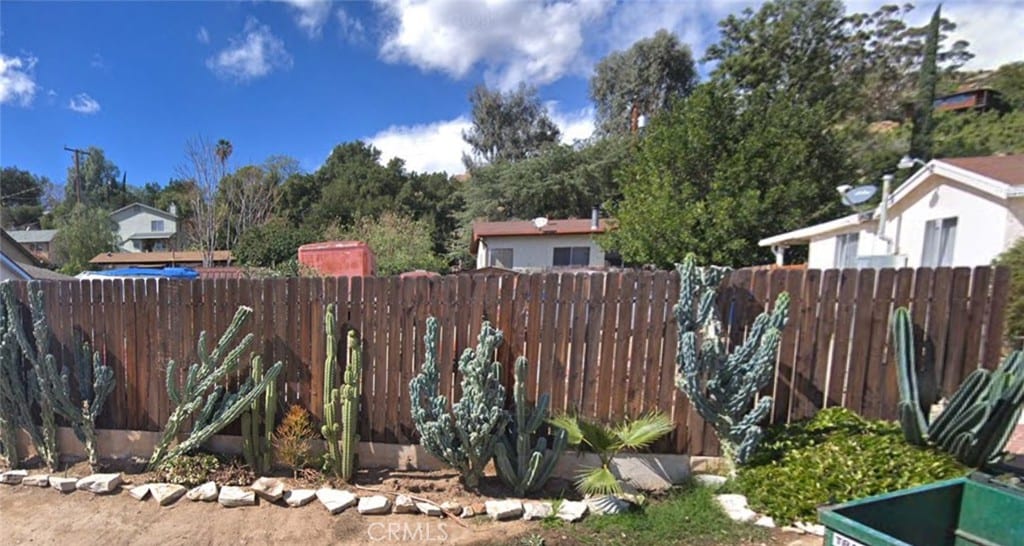 9243 Johnell Rd, Chatsworth, CA 91311