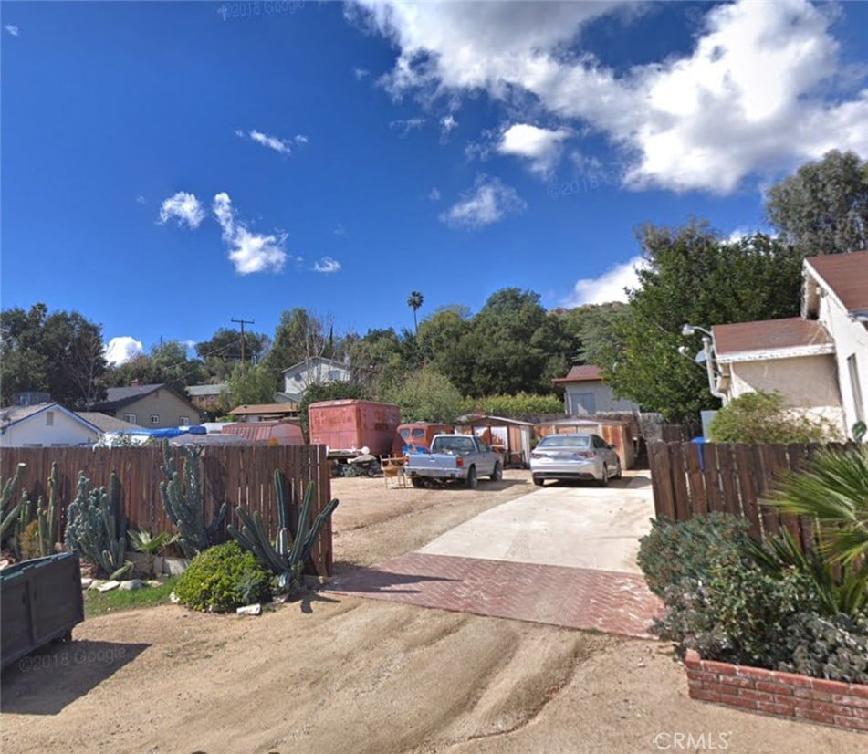 9243 Johnell Rd, Chatsworth, CA 91311