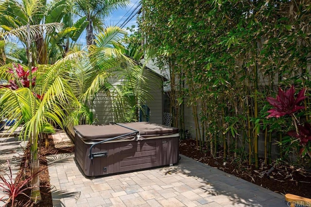 121 Cadmus St, Encinitas, CA 92024 - view of patio / terrace featuring a hot tub