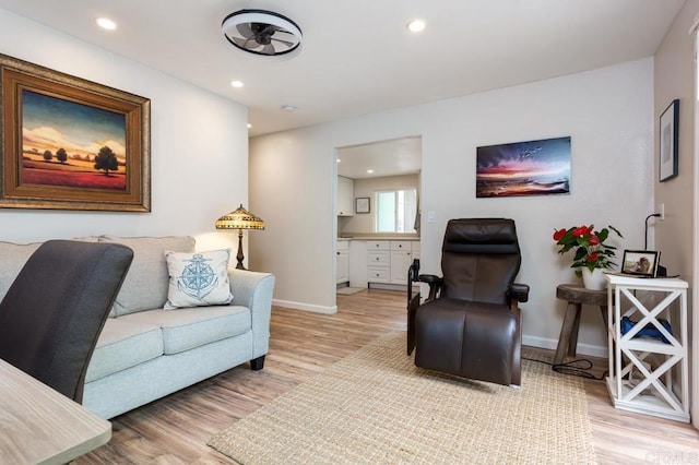 121 Cadmus St, Encinitas, CA 92024 - living room with light wood finished floors and recessed lighting