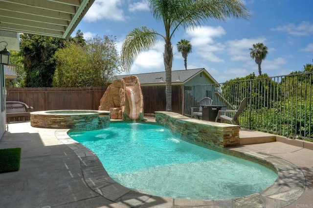 1675 Bronco Way, Oceanside, CA 92057 - view of pool featuring a patio, a fenced backyard, and a pool with connected hot tub