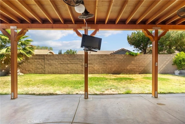1341 Stanfill Rd, Palmdale, CA 93551 - view of patio