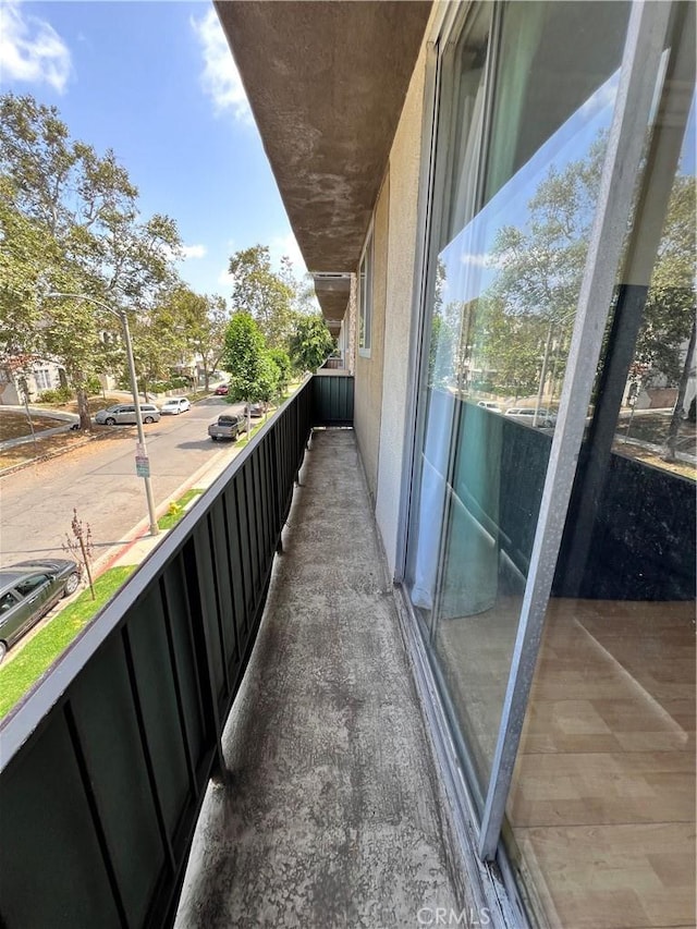 525 N Sycamore Ave Unit 304, Los Angeles, CA 90036 - view of balcony