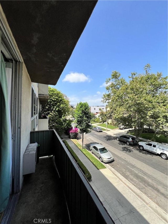 525 N Sycamore Ave Unit 304, Los Angeles, CA 90036 - view of balcony
