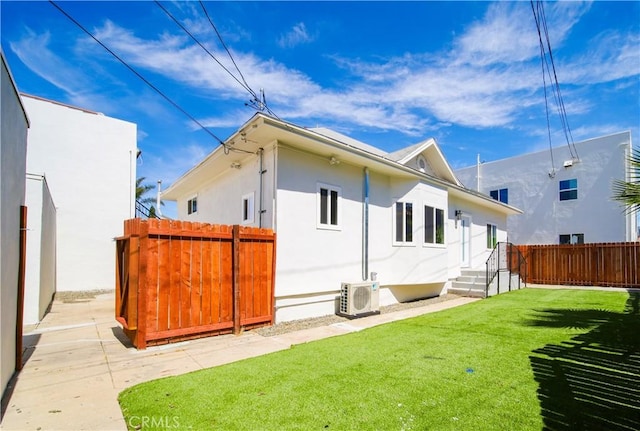 1113 Pacific Ave, Long Beach, CA 90813 - rear view of house featuring stucco siding and entry steps