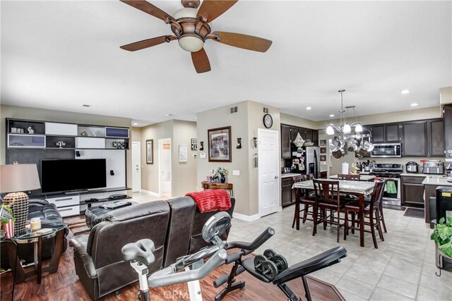 39812 De Vendome Ct, Murrieta, CA 92563 - photo 11