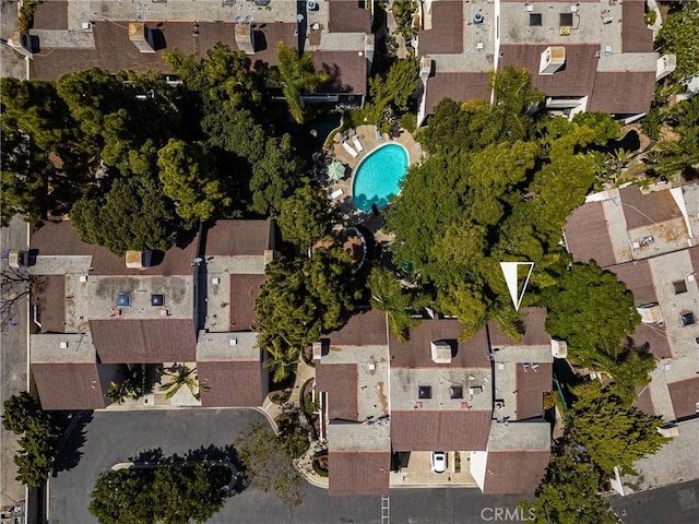 400 Brighton Spgs, Costa Mesa, CA 92627 - aerial view of property and surrounding area with a pool