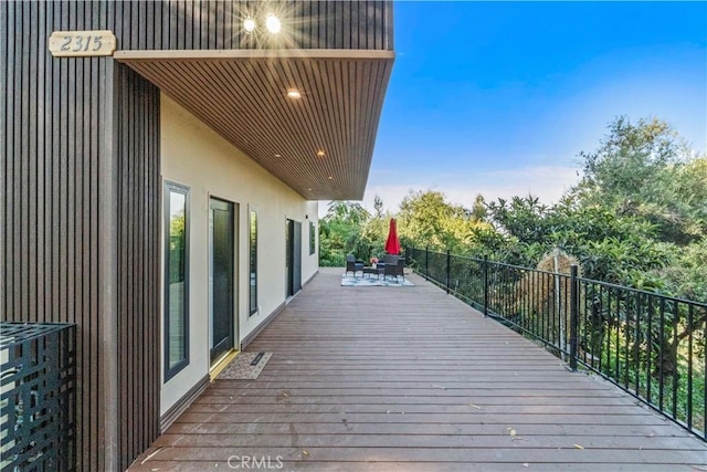 2315 Loma Vista Pl, Los Angeles, CA 90039 - view of wooden deck