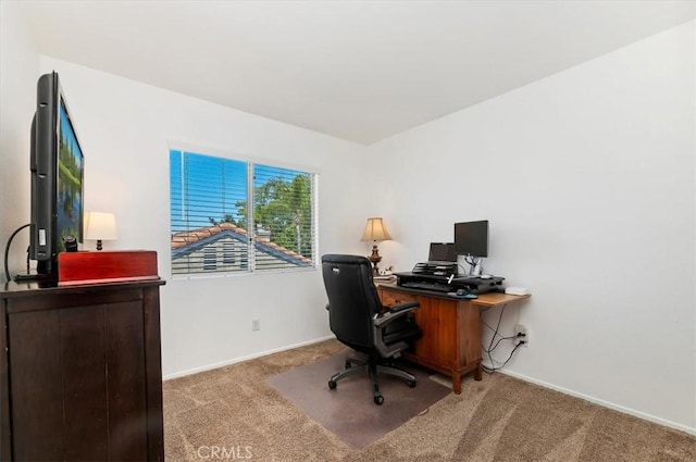 44938 Tehachapi, Temecula, CA 92592 - carpeted office with baseboards