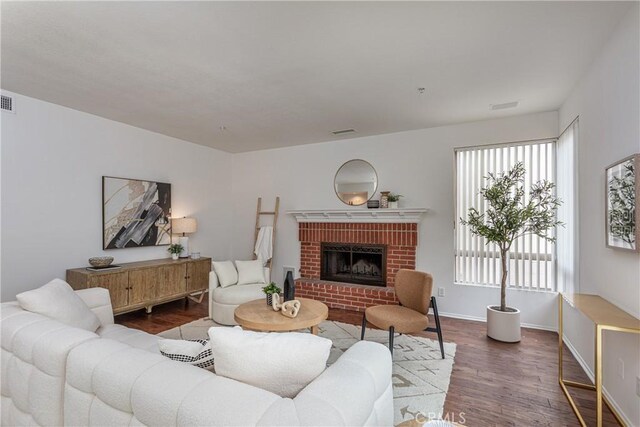 2141 W Pacific Ave, Burbank, CA 91506 - photo 12