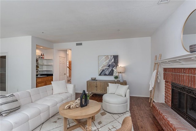 2141 W Pacific Ave, Burbank, CA 91506 - photo 13