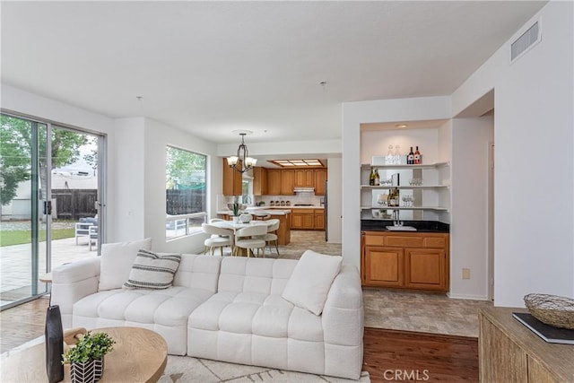 2141 W Pacific Ave, Burbank, CA 91506 - photo 11