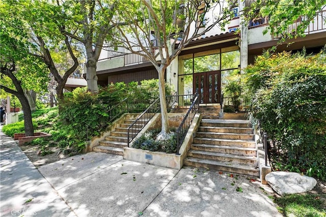 4210 Via Arbolada Unit 317, Los Angeles, CA 90042 - doorway to property