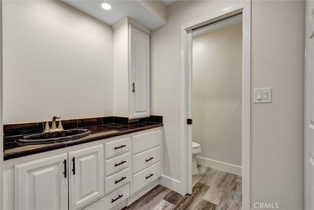 402 E Glendale Dr, Orange, CA 92865 - photo 21