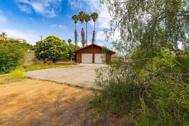 29556 Sierra Rojo Ln, Valley Center, CA 92082 - view of detached garage