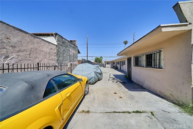 8115 S Figueroa St S, Los Angeles, CA 90003 - view of concrete road