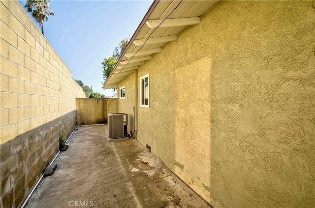 405 W Virginia Ave, Glendora, CA 91741 - view of property exterior with stucco siding and a patio