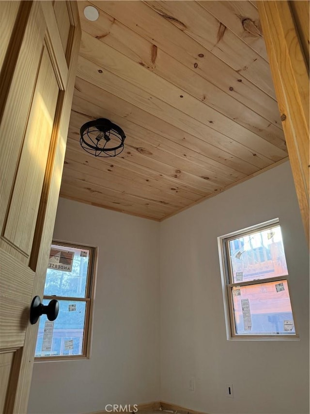 33149 Holcomb Creek Dr, Green Valley Lake, CA 92341 - detailed view of wood ceiling