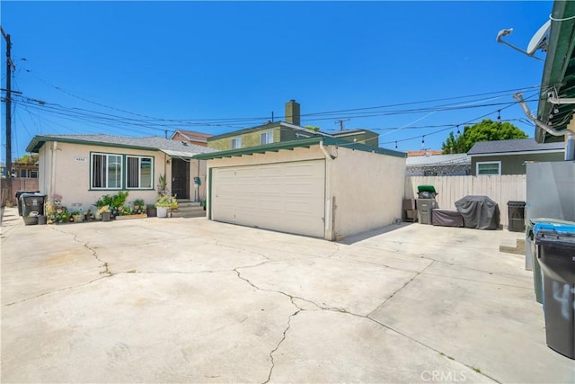 4220 W 165th St, Lawndale, CA 90260 - view of front facade featuring stucco siding and a garage