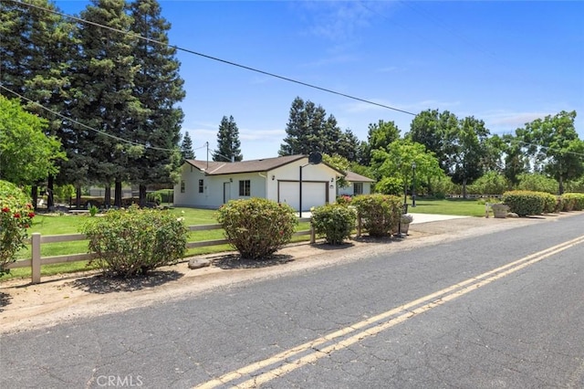 4742 Crow Rd, Oakdale, CA 95361 - single story home with an attached garage