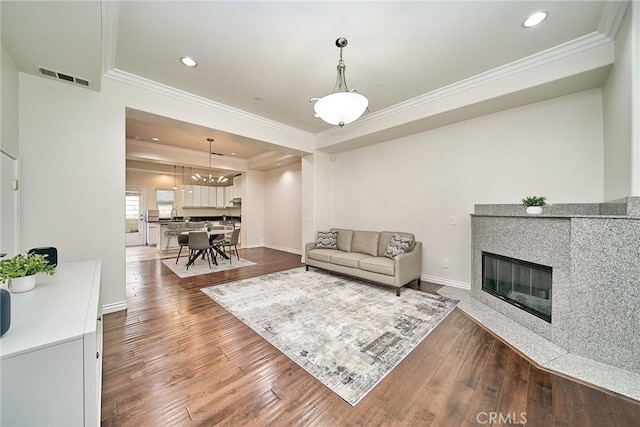 441 N Los Robles Ave Unit 13, Pasadena, CA 91101 - photo 2