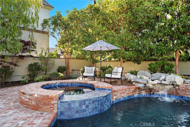 520 Kings Rd, Newport Beach, CA 92663 - view of swimming pool with a patio and a pool with connected hot tub