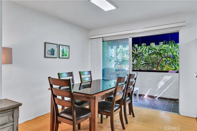 18530 Hatteras St Unit 220, Tarzana, CA 91356 - photo 1