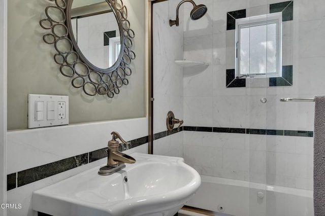 9999 Wornom Ave, Sunland, CA 91040 - bathroom with a sink and shower / bath combination