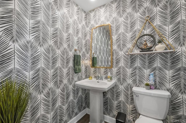 11015 Peyton Way, San Diego, CA 92129 - bathroom featuring wallpapered walls and toilet