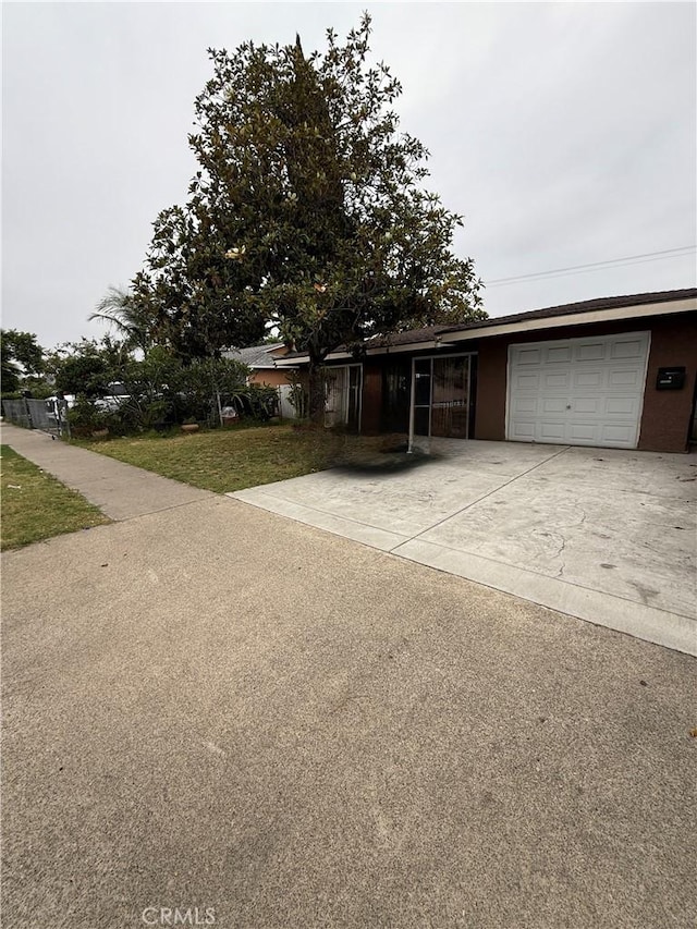 20816 Pioneer Blvd, Lakewood, CA 90715 - photo 1