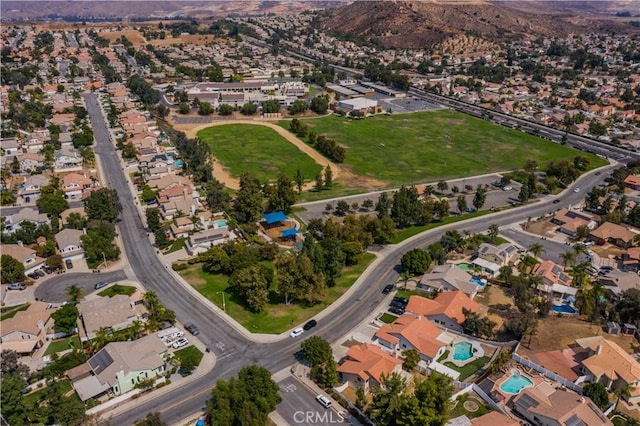 905 Broadway St, Lake Elsinore, CA 92530 - photo 10