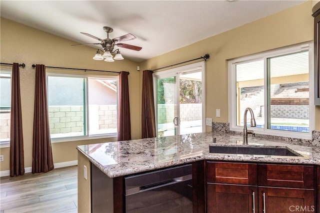 905 Broadway St, Lake Elsinore, CA 92530 - photo 22