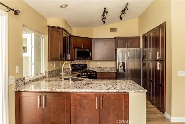 905 Broadway St, Lake Elsinore, CA 92530 - photo 25