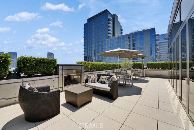 1155 S Grand Ave Unit 1017, Los Angeles, CA 90015 - photo 31