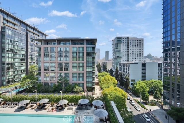1155 S Grand Ave Unit 1017, Los Angeles, CA 90015 - photo 1