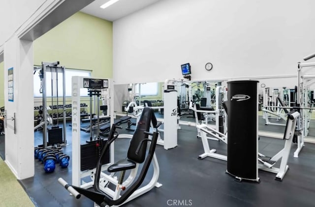 10411 Windtree Dr, Los Angeles, CA 90077 - exercise room featuring a high ceiling