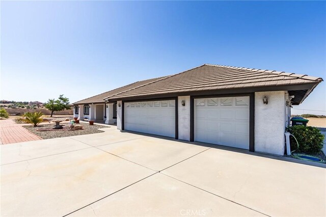 10196 Whitehaven St, Oak Hills, CA 92344 - photo 7