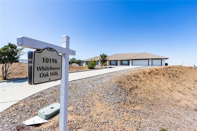10196 Whitehaven St, Oak Hills, CA 92344 - photo 1