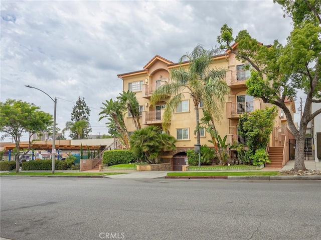 421 E Santa Anita Ave Unit 101, Burbank, CA 91501 - view of property featuring stairs